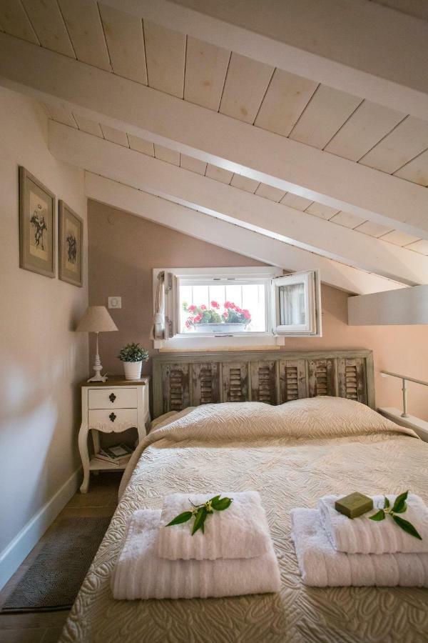 Lianelia Boutique Village House Argyrades Bagian luar foto